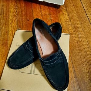 Donald j Pliner size 12m suede loafers